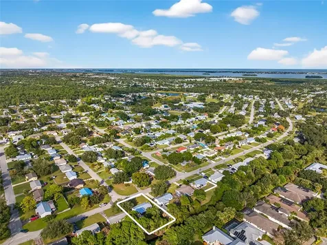 725 21st Street SW Vero Beach FL 32962