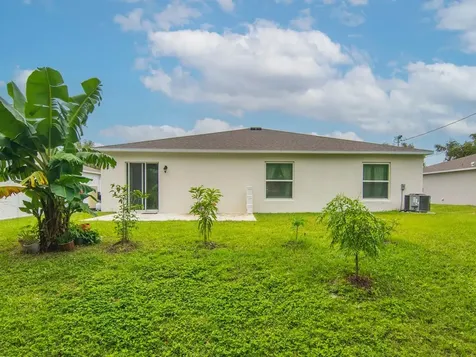 7976 105th Avenue Vero Beach FL 32967