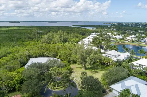 2120 W Beachside Lane Vero Beach FL 32963