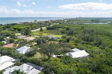 2120 W Beachside Lane Vero Beach FL 32963