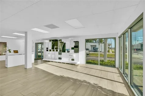 673 Us Highway 1 Vero Beach FL 32962