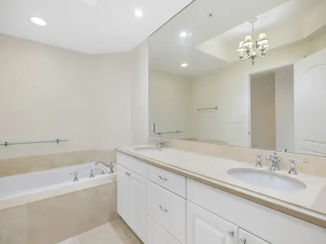 9013 Somerset Bay Lane Vero Beach FL 32963
