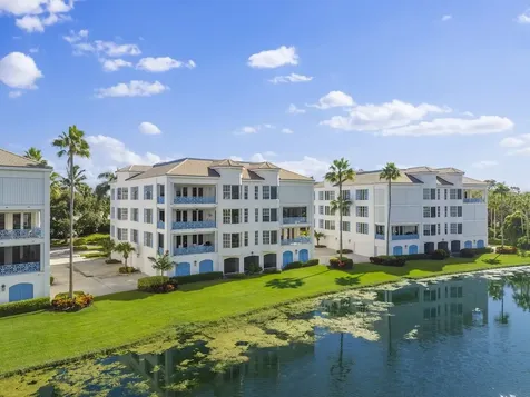 9013 Somerset Bay Lane Vero Beach FL 32963