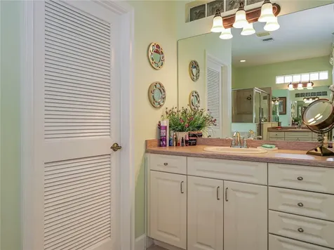 5824 Pine Ridge Circle Vero Beach FL 32967