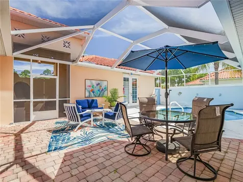 5824 Pine Ridge Circle Vero Beach FL 32967