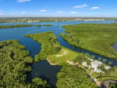 325 Estuary Drive Vero Beach FL 32963