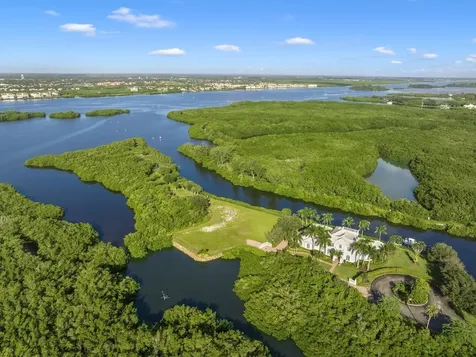 325 Estuary Drive Vero Beach FL 32963