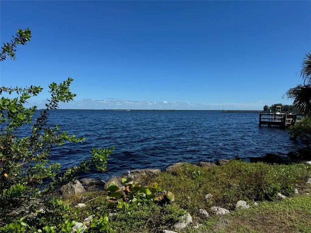 412 Indian River Drive Sebastian FL 32958