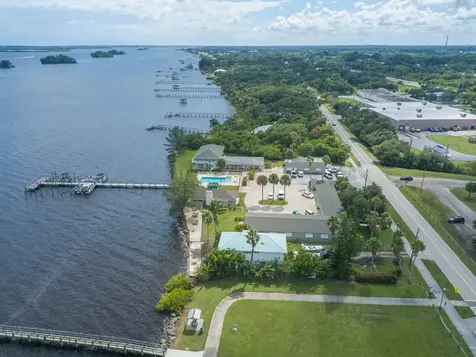 412 Indian River Drive Sebastian FL 32958