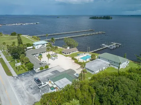 412 Indian River Drive Sebastian FL 32958