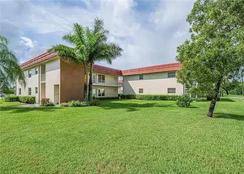 102 Royal Oak Drive Vero Beach FL 32962
