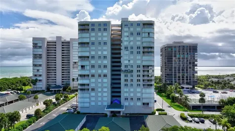5049 N Highway A1a Hutchinson Island FL 34949