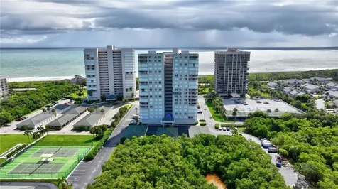 5049 N Highway A1a Hutchinson Island FL 34949