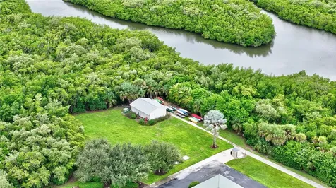 5049 N Highway A1a Hutchinson Island FL 34949