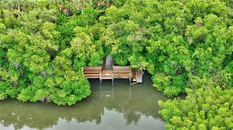 5049 N Highway A1a Hutchinson Island FL 34949