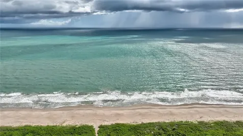 5049 N Highway A1a Hutchinson Island FL 34949