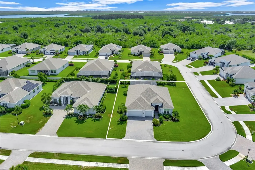 7230 33rd Square Vero Beach FL 32967