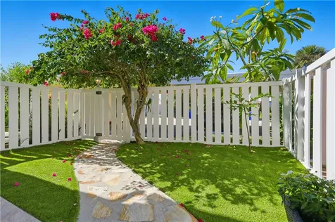 4019 Silver Palm Drive Vero Beach FL 32963