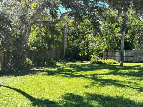 566-576 Azalea Lane Vero Beach FL 32963