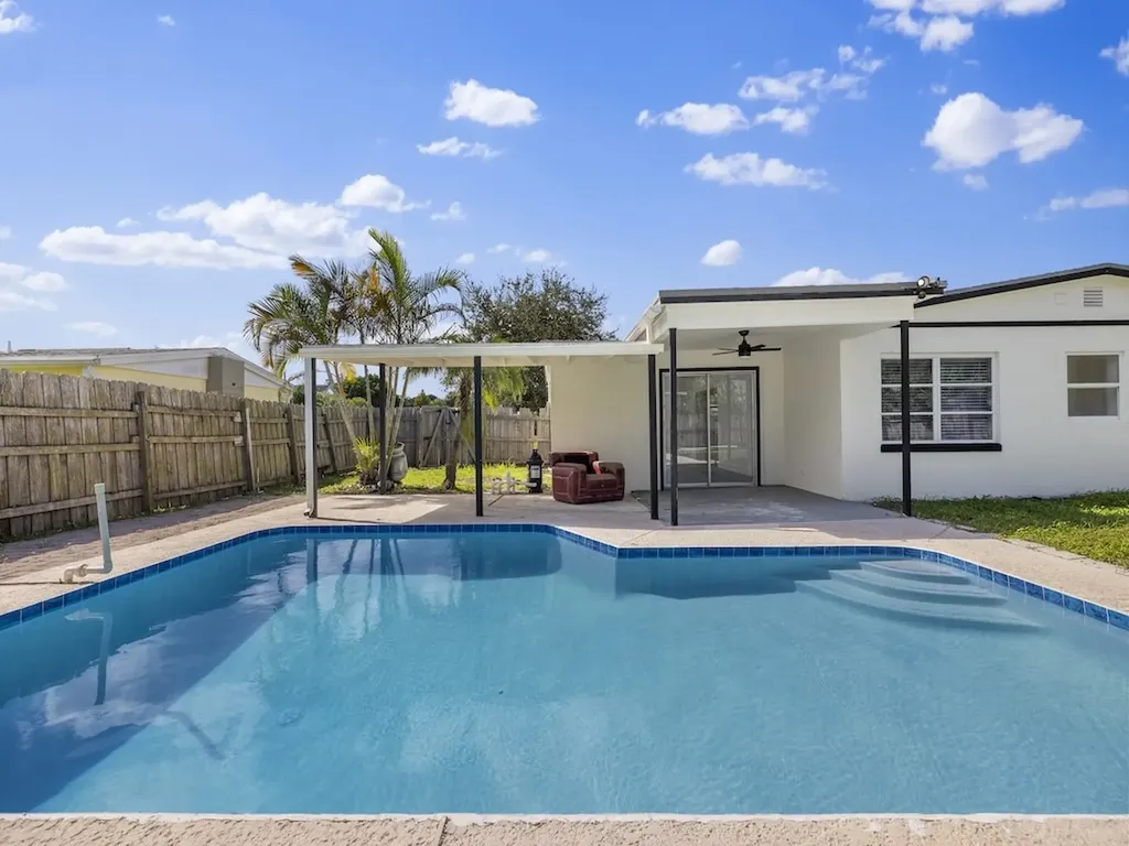 1560 3rd Court Vero Beach FL 32960