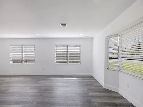 1560 3rd Court Vero Beach FL 32960