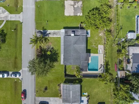 1560 3rd Court Vero Beach FL 32960