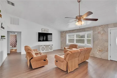 1325 5th Avenue SW Vero Beach FL 32962
