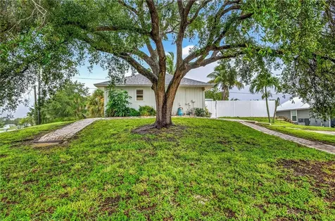 1356 2nd Road SW Vero Beach FL 32962