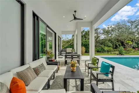 790 Lake Drive Vero Beach FL 32963
