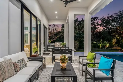 790 Lake Drive Vero Beach FL 32963