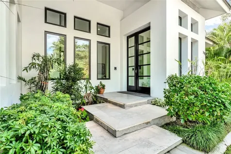 790 Lake Drive Vero Beach FL 32963