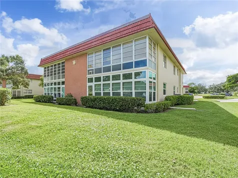 14 Vista Palm Lane Vero Beach FL 32962