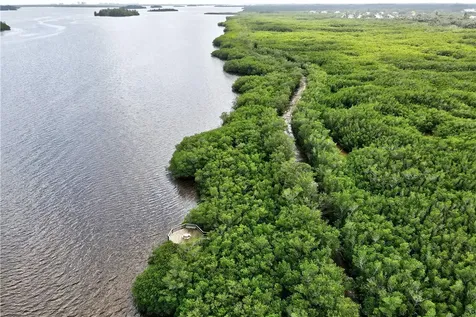 700 Lake Orchid Circle Vero Beach FL 32962