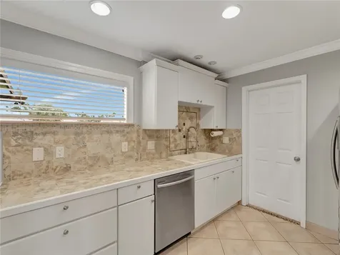660 25th Street SW Vero Beach FL 32962