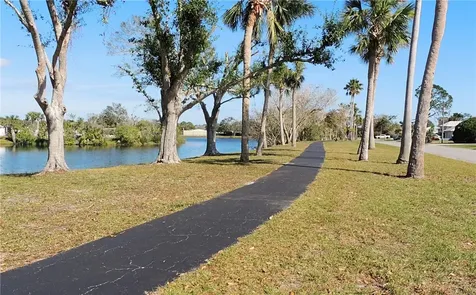 660 25th Street SW Vero Beach FL 32962