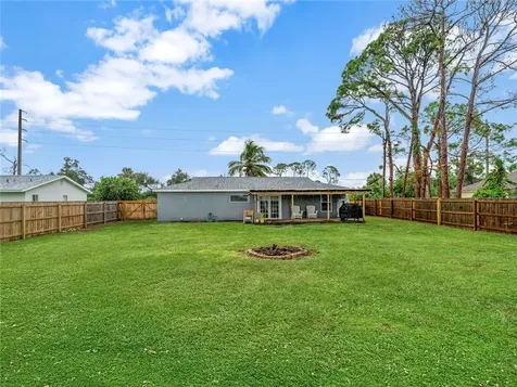 660 25th Street SW Vero Beach FL 32962