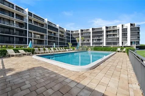 1480 Ocean Drive Vero Beach FL 32963