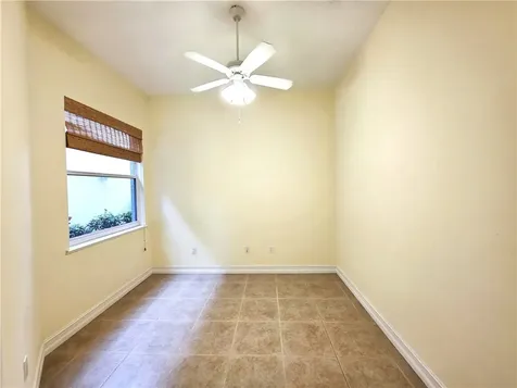 1825 Bridgepointe Circle Vero Beach FL 32967
