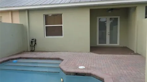 1825 Bridgepointe Circle Vero Beach FL 32967