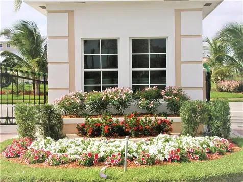 1825 Bridgepointe Circle Vero Beach FL 32967