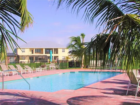 1825 Bridgepointe Circle Vero Beach FL 32967