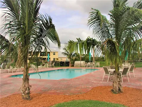 1825 Bridgepointe Circle Vero Beach FL 32967