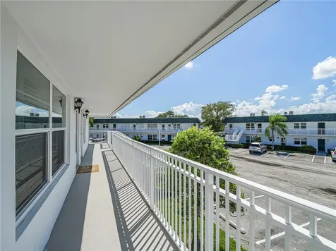 2800 Indian River Boulevard Vero Beach FL 32960