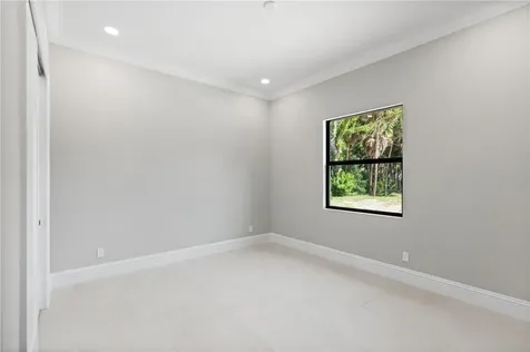 9241 Seaglass Court Vero Beach FL 32963