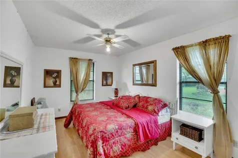 2745 1st Street Vero Beach FL 32968