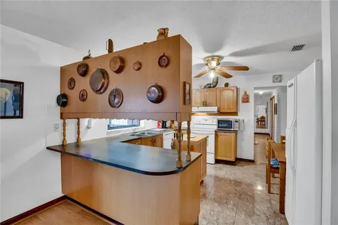 2745 1st Street Vero Beach FL 32968