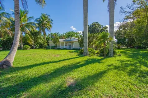 2595 Cordova Avenue Vero Beach FL 32960