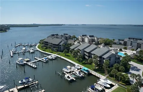 1875 Bay Road Vero Beach FL 32963