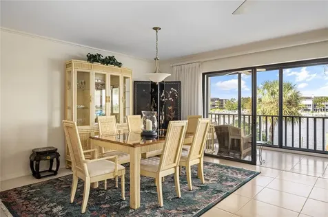 1875 Bay Road Vero Beach FL 32963