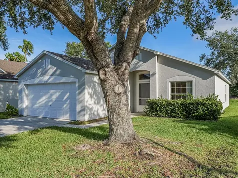 953 N 13th Square Vero Beach FL 32960